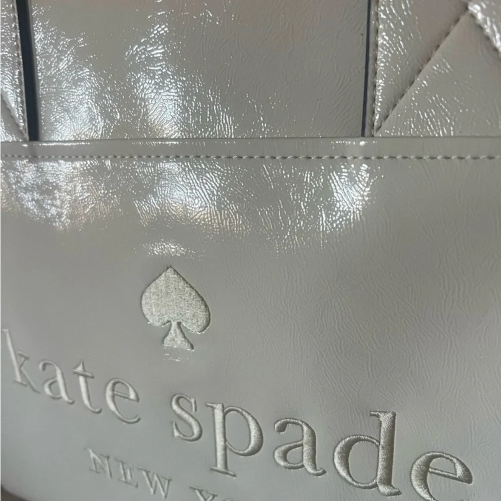 Kate Spade New York Jett cream-colored ("Meringue") Faux Shearling Tote NWT - Picture 7 of 12